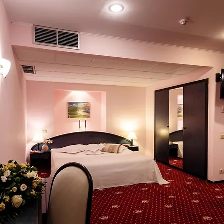 Mara Hotel 4*